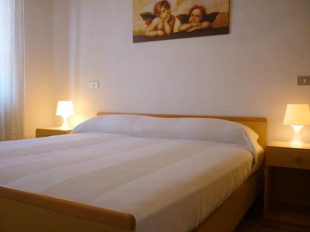 Appartamenti Cannigione La Conia Kamer foto