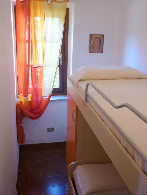 Appartamenti Cannigione La Conia Kamer foto